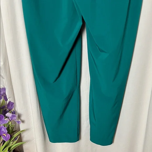 Athleta Women's Brooklyn Ankle Pant Size 10 - Picture 8 of 11